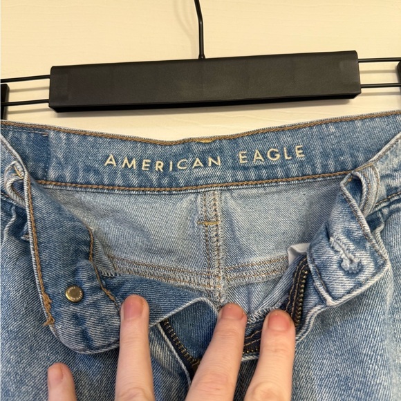 American Eagle Shorts Womens 2 Mom Shorts Cuffed Cotton Denim 90s Light Wash - Picture 3 of 7